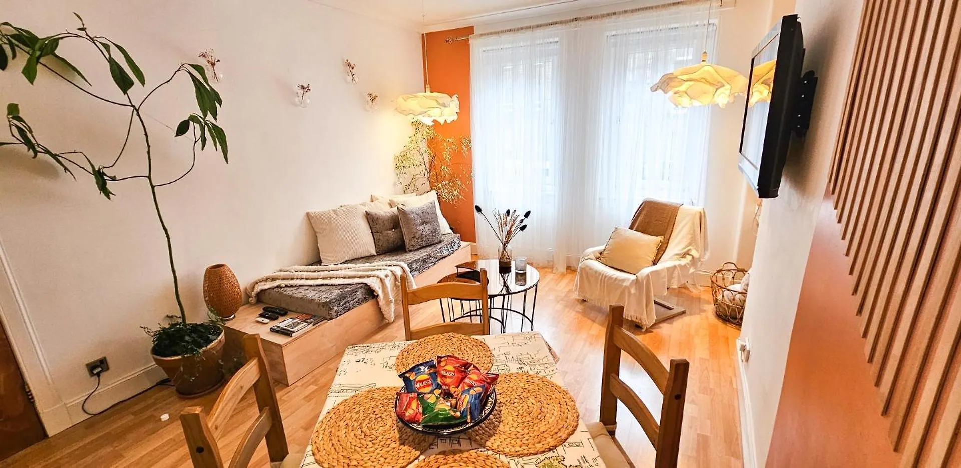 Harry Potter Styled 3-Bed Apartment - Edinburgh 0*,  United Kingdom